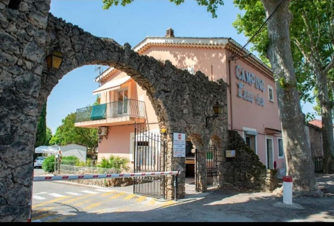 Mobil Home L'Eau Vive Les Arcs-sur-Argens Екстериор снимка