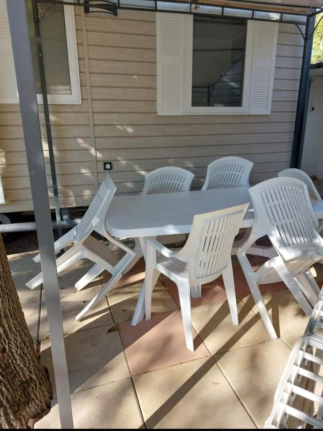 Mobil Home L'Eau Vive Les Arcs-sur-Argens Екстериор снимка